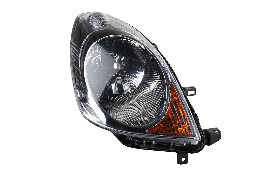 Illuminazione Laser per Nissan Note E11 - Fari Johns + Osram +150% - 2
