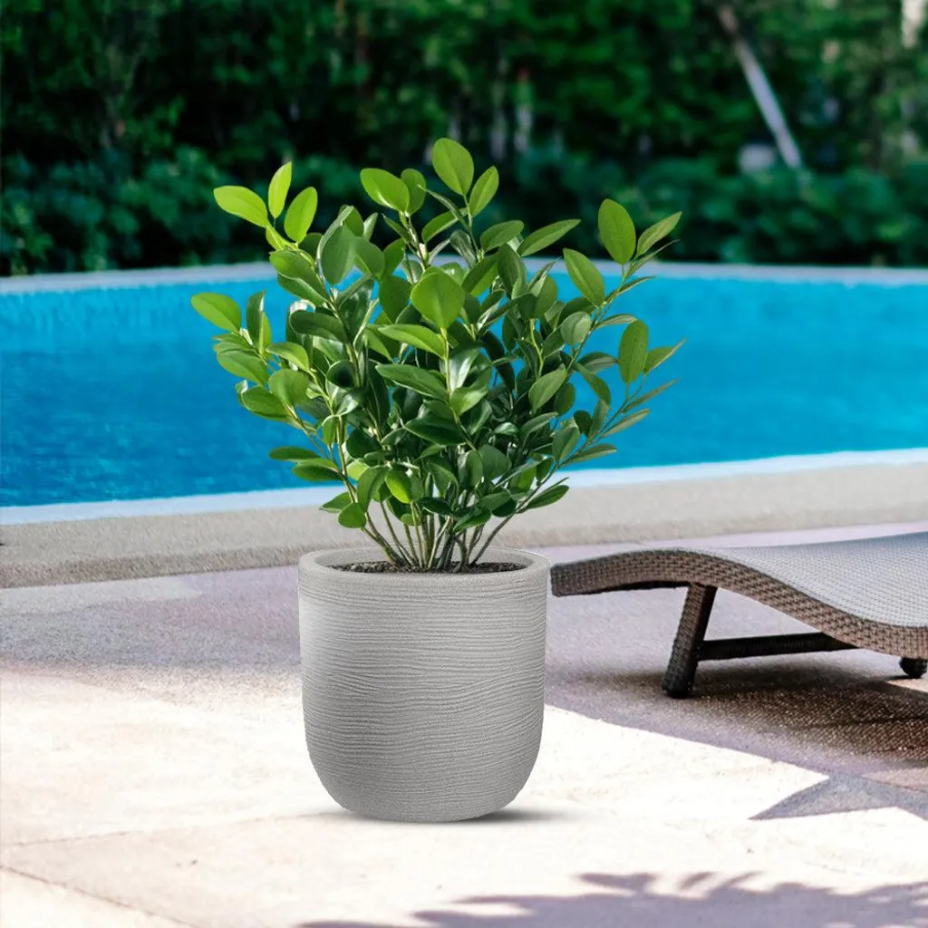 Aménagez votre terrasse avec le vase cylindrique Raffaello Beige d.35