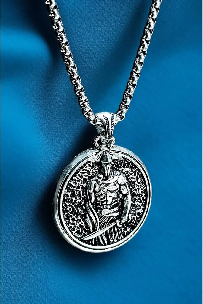Collier spartiate acier inoxydable inaltérable médaillon haute qualité