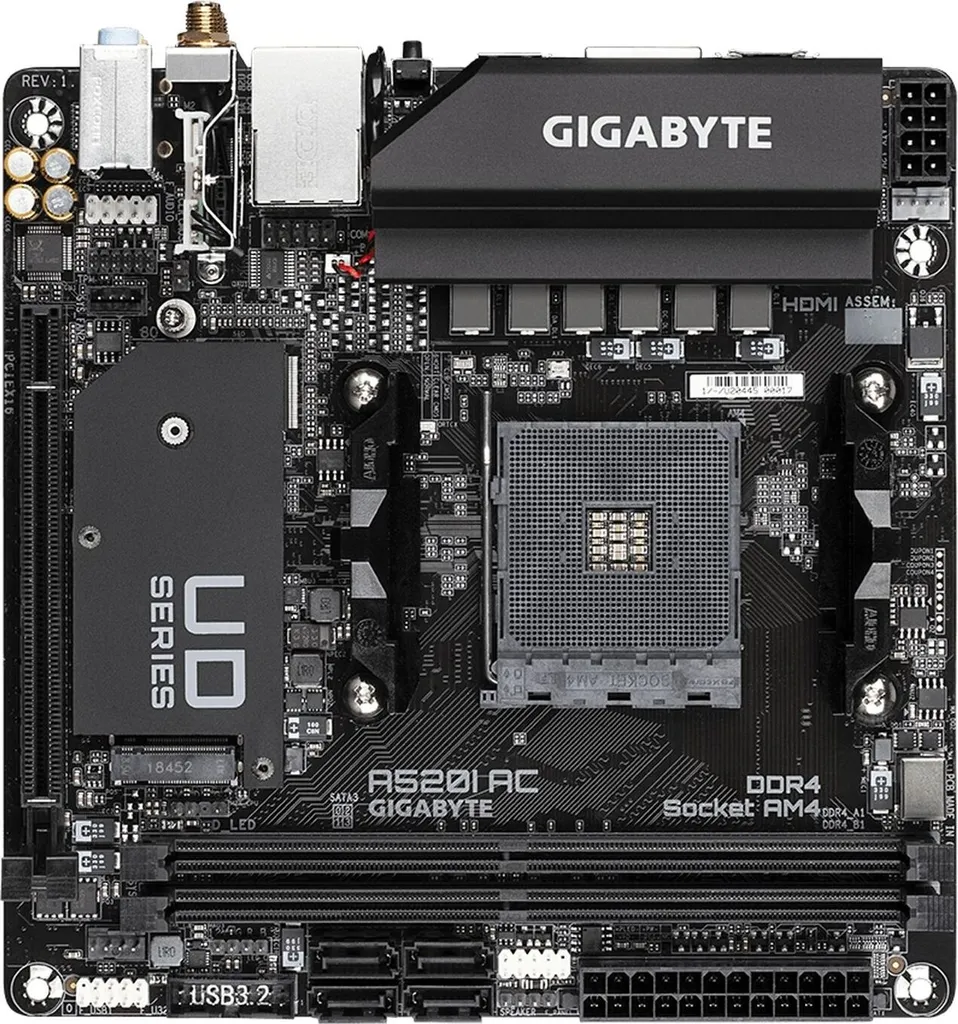 Gigabyte A520I AC Solution Compacte AM4 pour Supprimer l'Encombrement PC