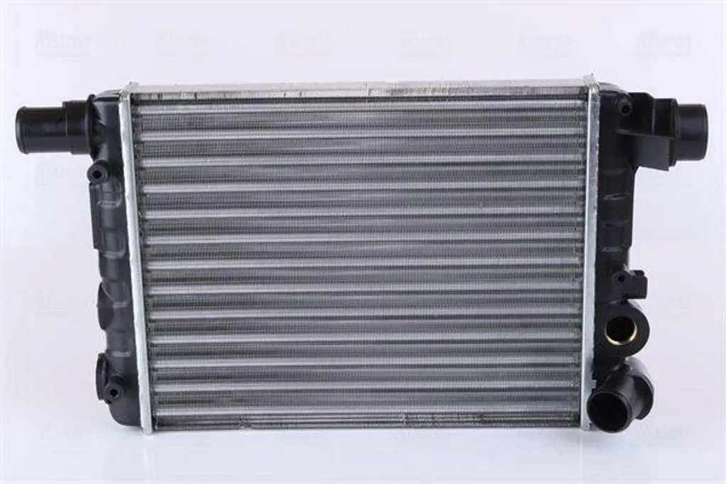 Évitez la Surchauffe : Radiateur Moteur Nissens pour Cinquecento