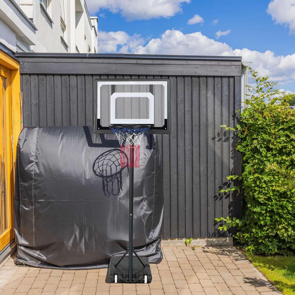 Basketballständer im Freien