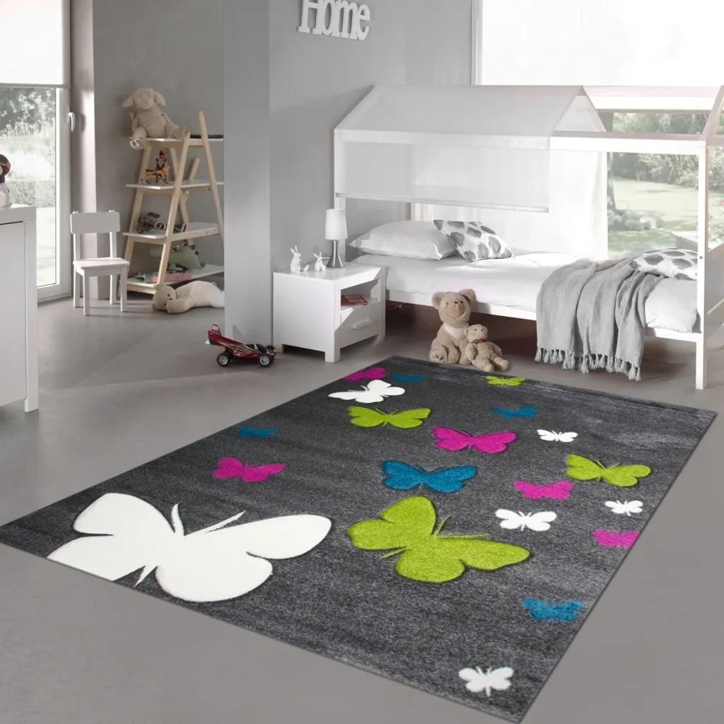 Tapis enfant lavable et anti-dérapant gris motif papillon géant