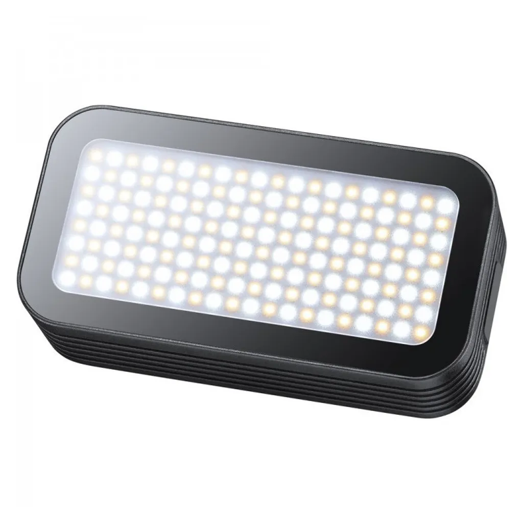 Godox WL8P: La Recensione della Luce LED che non Temere la Pioggia