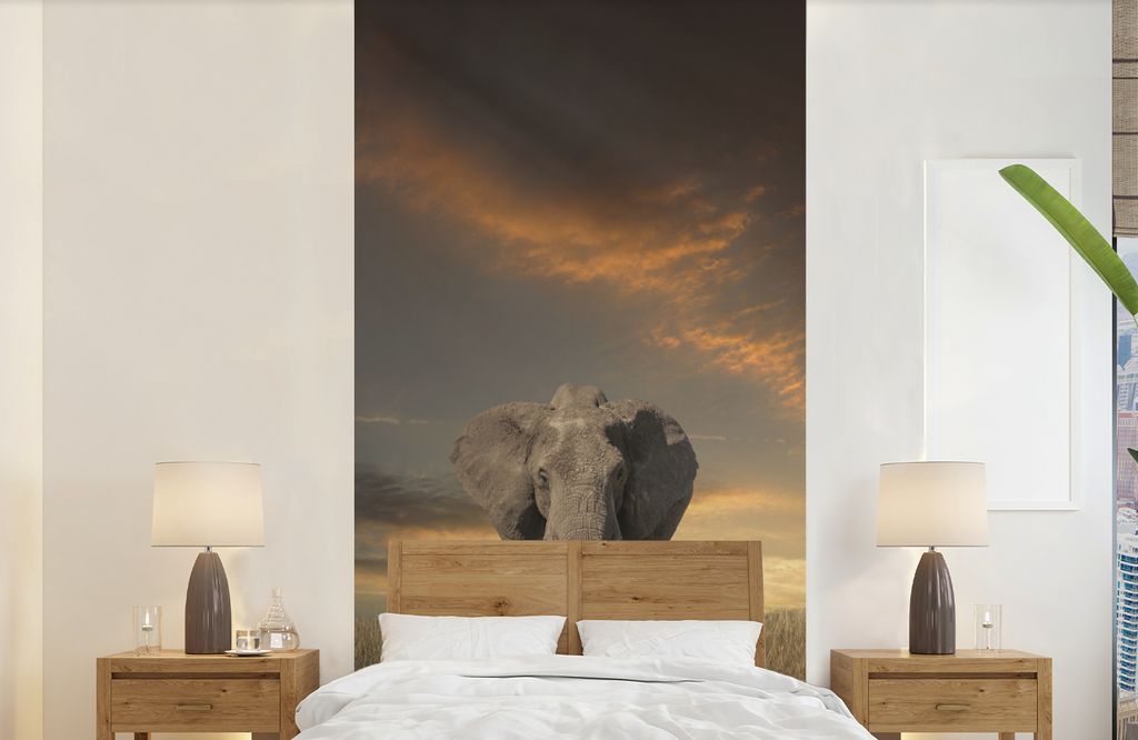 MuchoWow Fototapete für Wohnzimmer oder Schlafzimmer Wandtapete Vinyl Motivtapete Weidender Elefant - 120x240 cm - Hintergrundbild