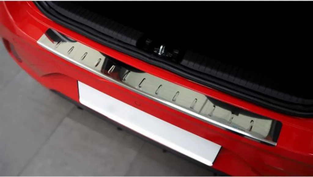 Baguette de protection coffre Hyundai i20 2008-2014 inox brillant