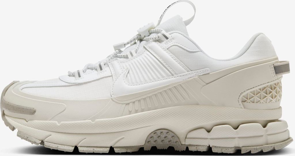 NIke Zoom Vomero Roam "Winterized Summit White" Winterschuh, Größe: 44