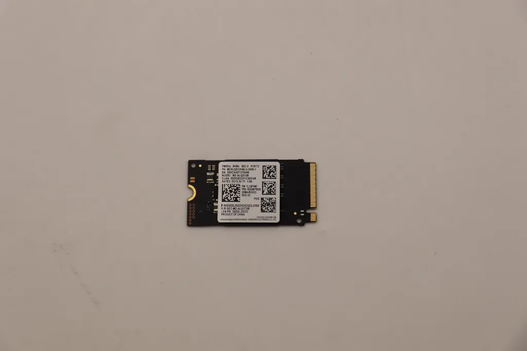 Disque SSD Interne Lenovo 5SS0W79529 Unité de Stockage Rapide PC