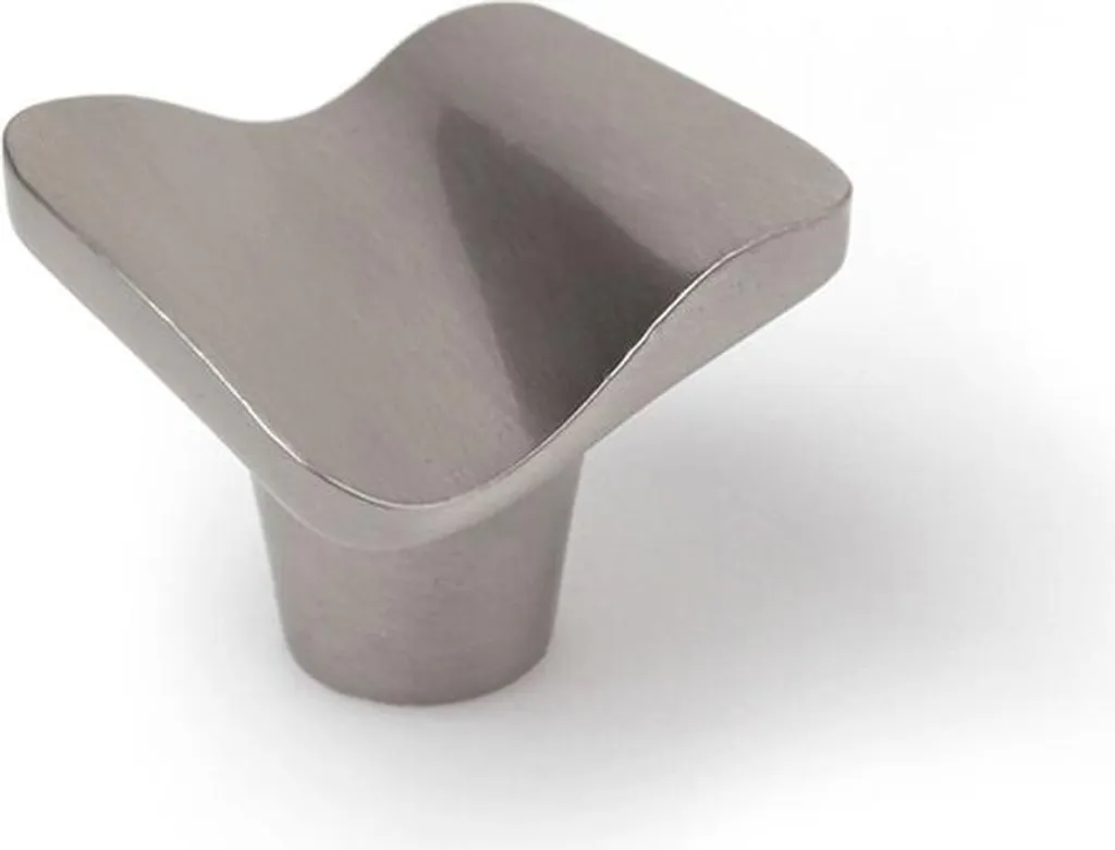 Blister con 4 pomelli in metallo per mobili, nichelato opaco mod.749 32x31mm rei