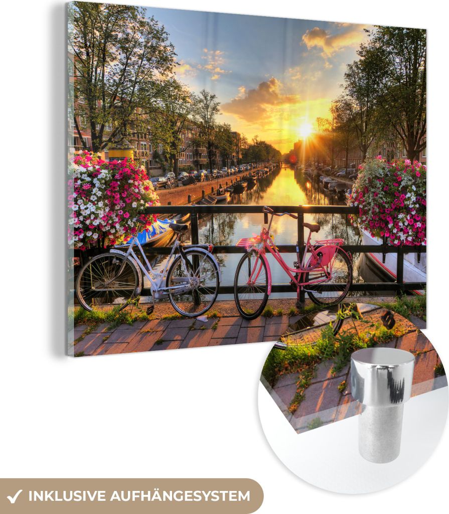 MuchoWow Glasbilder - Bilder auf Wandbild - Foto auf Glas Amsterdam - Blumen - Brücke - Fahrrad - Sonnenuntergang 40x30 cm Wanddekoration aus Glas...