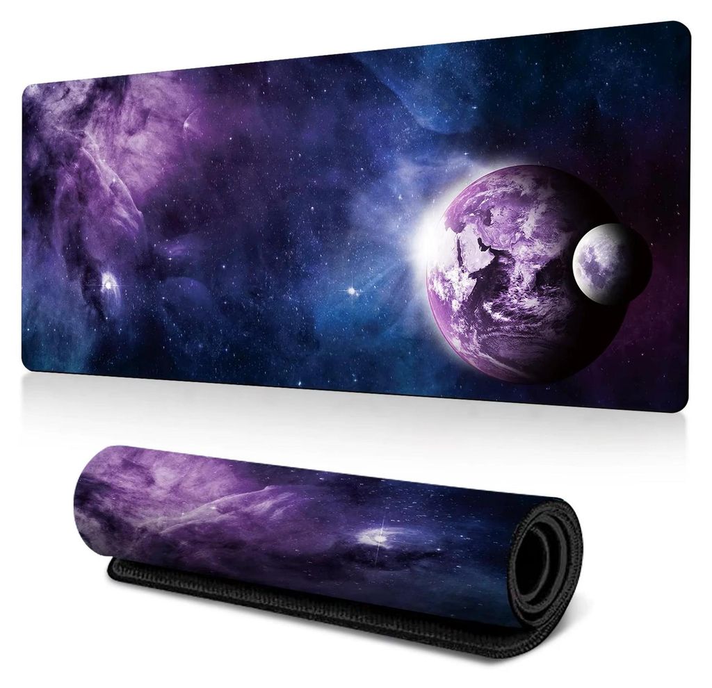 Purple Planet Xxxl Gaming Mauspad 90X40 Cm – Galaxie Design Mit Violetter Erde & Mond, Wasserdicht, Rutschfest, Vernähte Kanten, Xxl Schreibtisc...