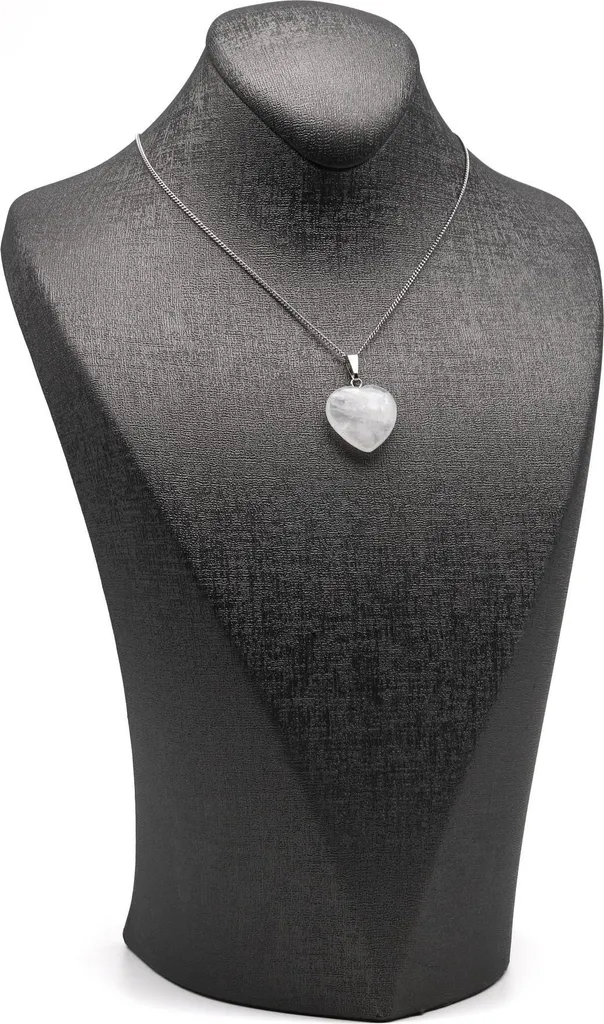 Collier cœur cristal de roche : bijou hypoallergénique en pierre naturelle