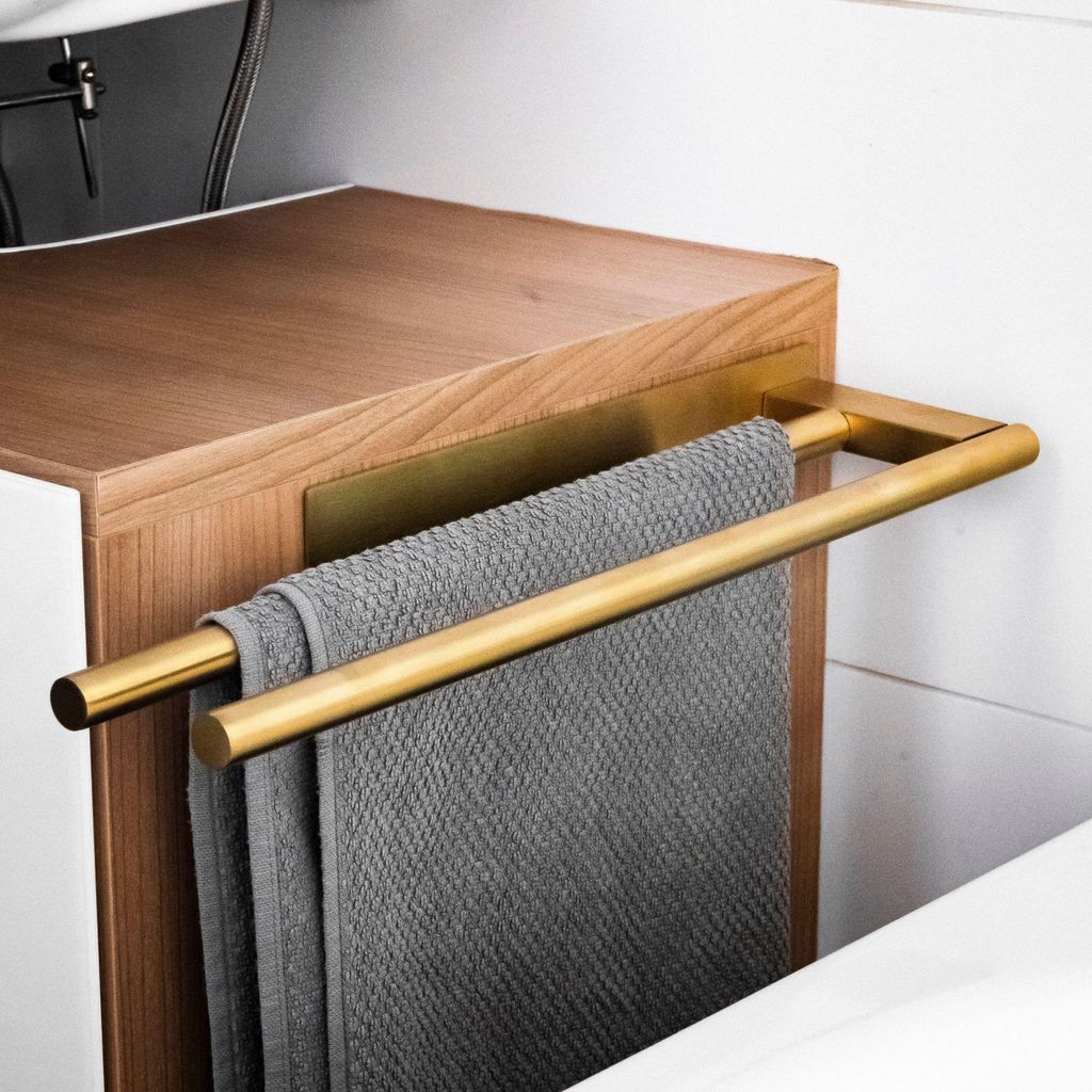 ELMOWO - Edelstahl Handtuchhalter ohne Bohren doppelt für 2 Handtücher - Bad Handtuchstange 2-armig in gold - Badezimmer Handtuchhalterung zweiarmig