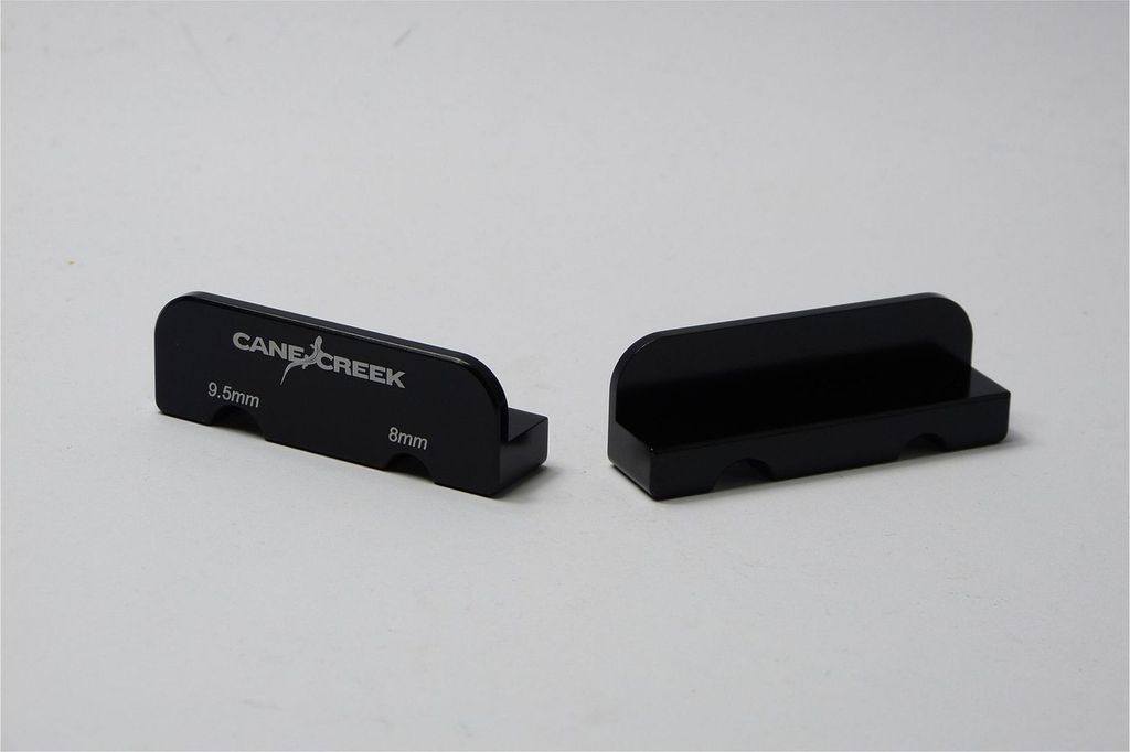 Cane Creek Spannbacken Schraubstock für Kolbenstangen, 8mm und 9.5mm