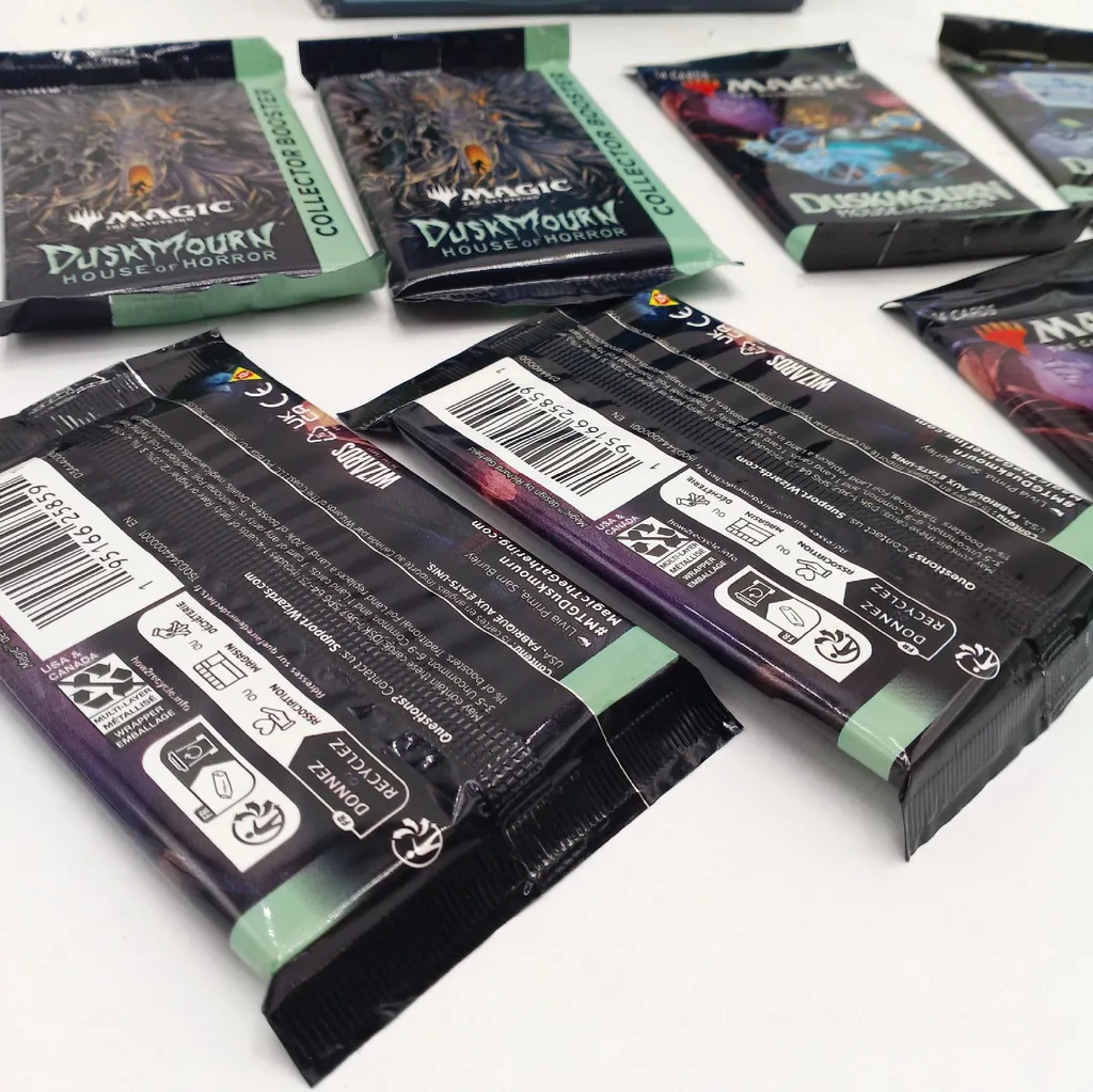 nightmare bundle cards mtg Duskmourn Evil manifests Nightmares and Glitch Ghosts and turns toys and shadows lethal Duskmourn: House of Horror Nightmare