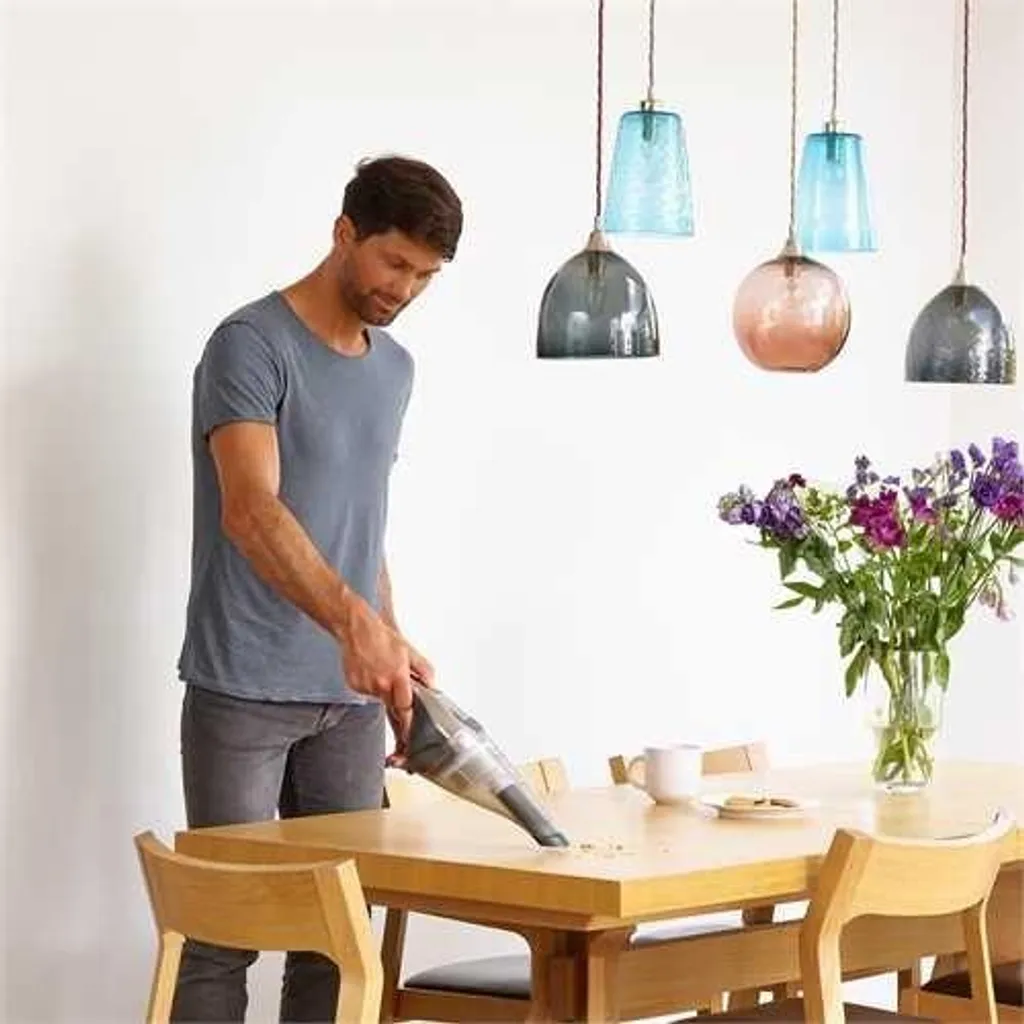 Aspirabriciole Black+Decker 7.2V | Il Regalo Perfetto per la Casa Pulita - 7