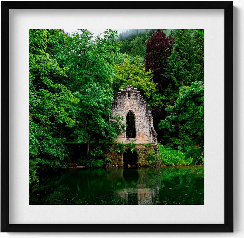 Ruinen einer alten Kapelle Chamonix Frankreich– Wandbild mit Rahmen – Gerahmtes Bild – Wanddekoration – 50x50 cm – Schwarz Rahmen
