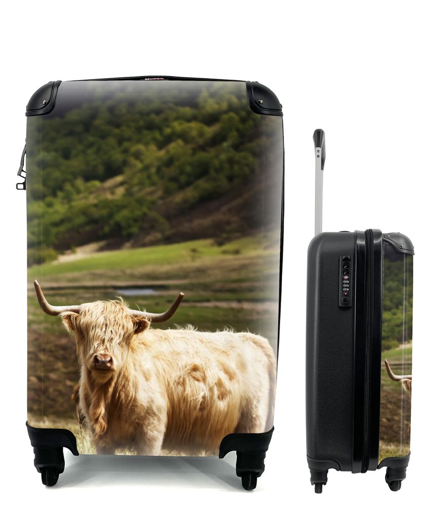 MuchoWow Koffer Handgepäck Trolley Rollkoffer Kleine Reisekoffer mit 4 Rollen - Schottische Highlander - Pfad - Wald - Cabin Size < 55x40x23 cm ...