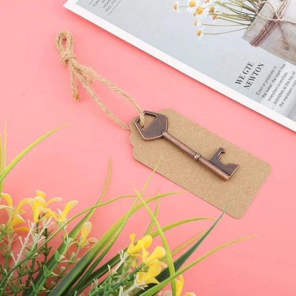 Cadeau invités mariage porte-clés ancien n° 2 : l'option mémorable