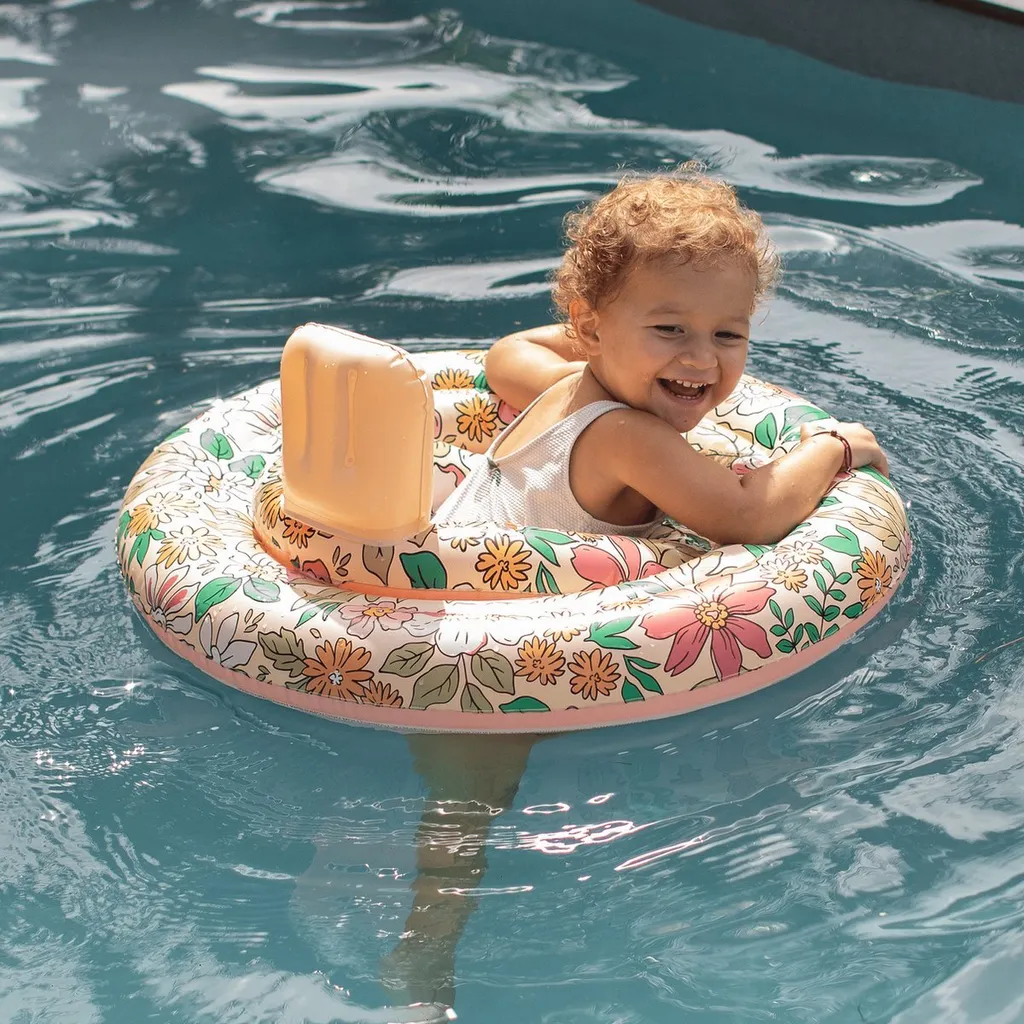 Bouée bébé fleur 69 cm Swim Essentials : idéale pour vos vacances