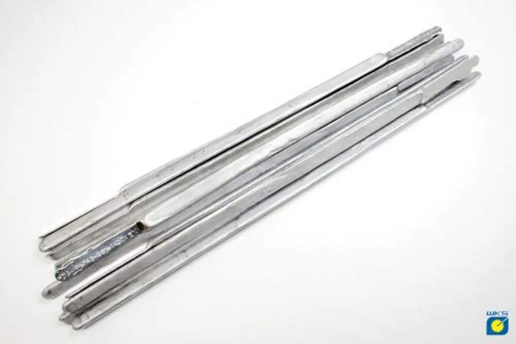 Barre d'étain à souder 3-Pans 25% Din 1707 pour métal et carrosserie