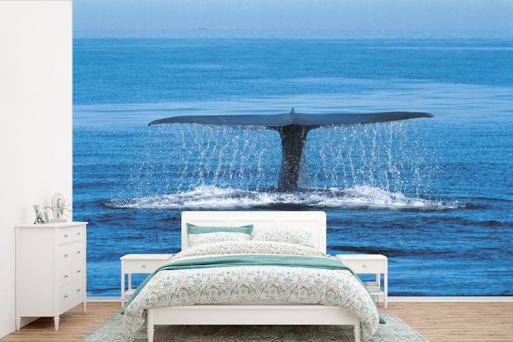 MuchoWow Fototapete für Wohnzimmer oder Schlafzimmer Wandtapete Vinyl Motivtapete Blauwal - Schwanz eines Wals - 525x350 cm - Das Hintergrundbild
