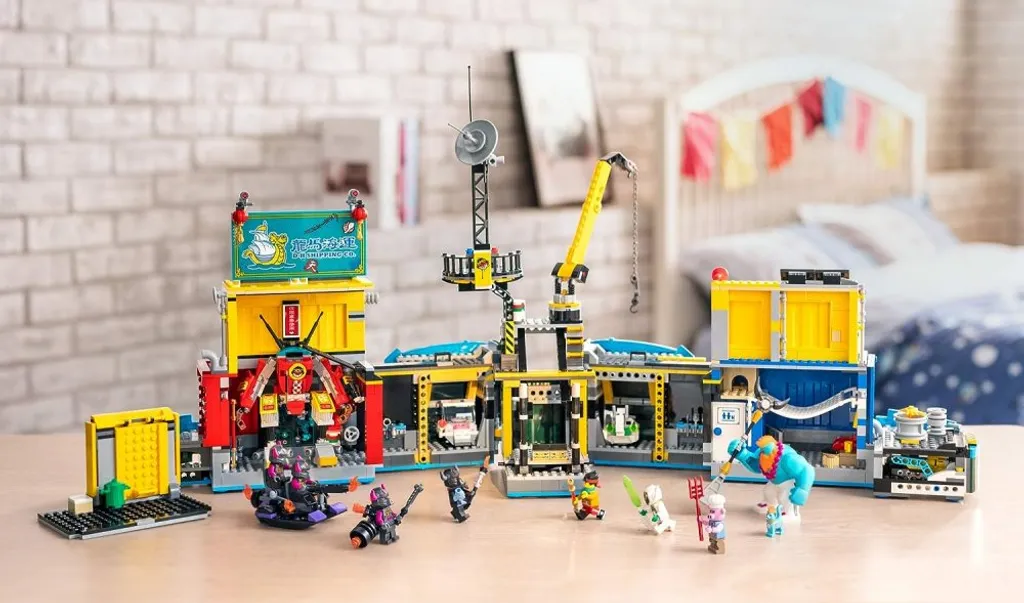 Base secrète LEGO Monkie Kid 80013 avec robot articulé