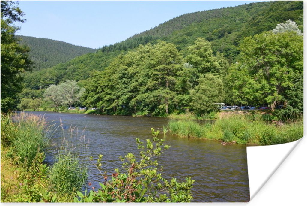 MuchoWow Poster Ein Fluss fließt durch die Ardennen 30x20 cm - Plakate - Print