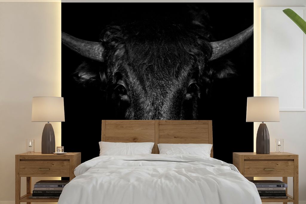 MuchoWow Fototapete für Wohnzimmer oder Schlafzimmer Wandtapete Vinyl Motivtapete Taurus - Tiere - Schwarz - Weiß - 280x280 cm - Hintergrundbild