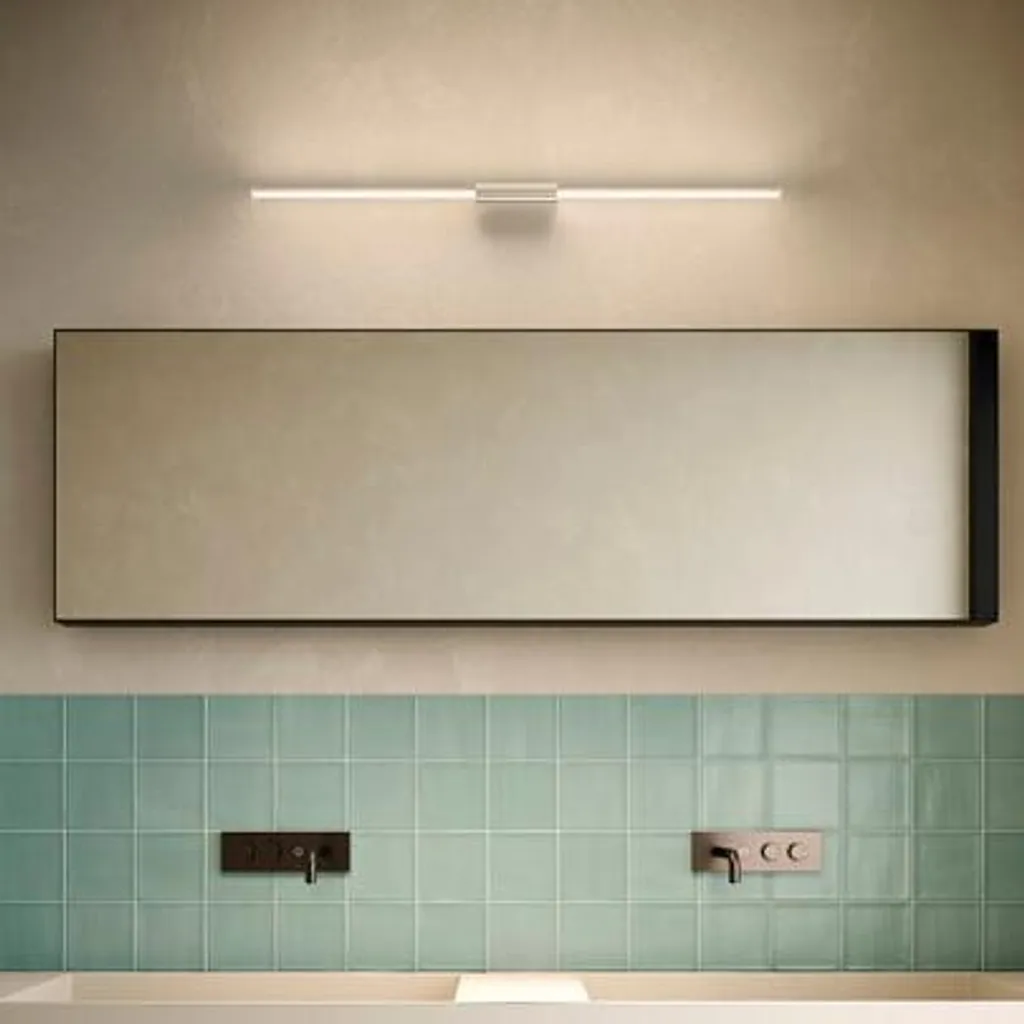 Applique LED Fine pour Espaces Sombres Chrome 126cm Solution Design