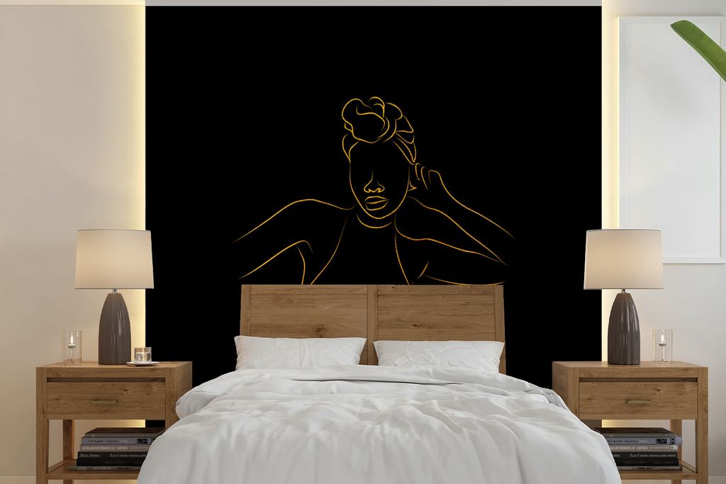 MuchoWow Fototapete für Wohnzimmer oder Schlafzimmer Wandtapete Vinyl Motivtapete Frau - Kopftuch - Strichzeichnung - Gold - 280x280 cm - Hinter...