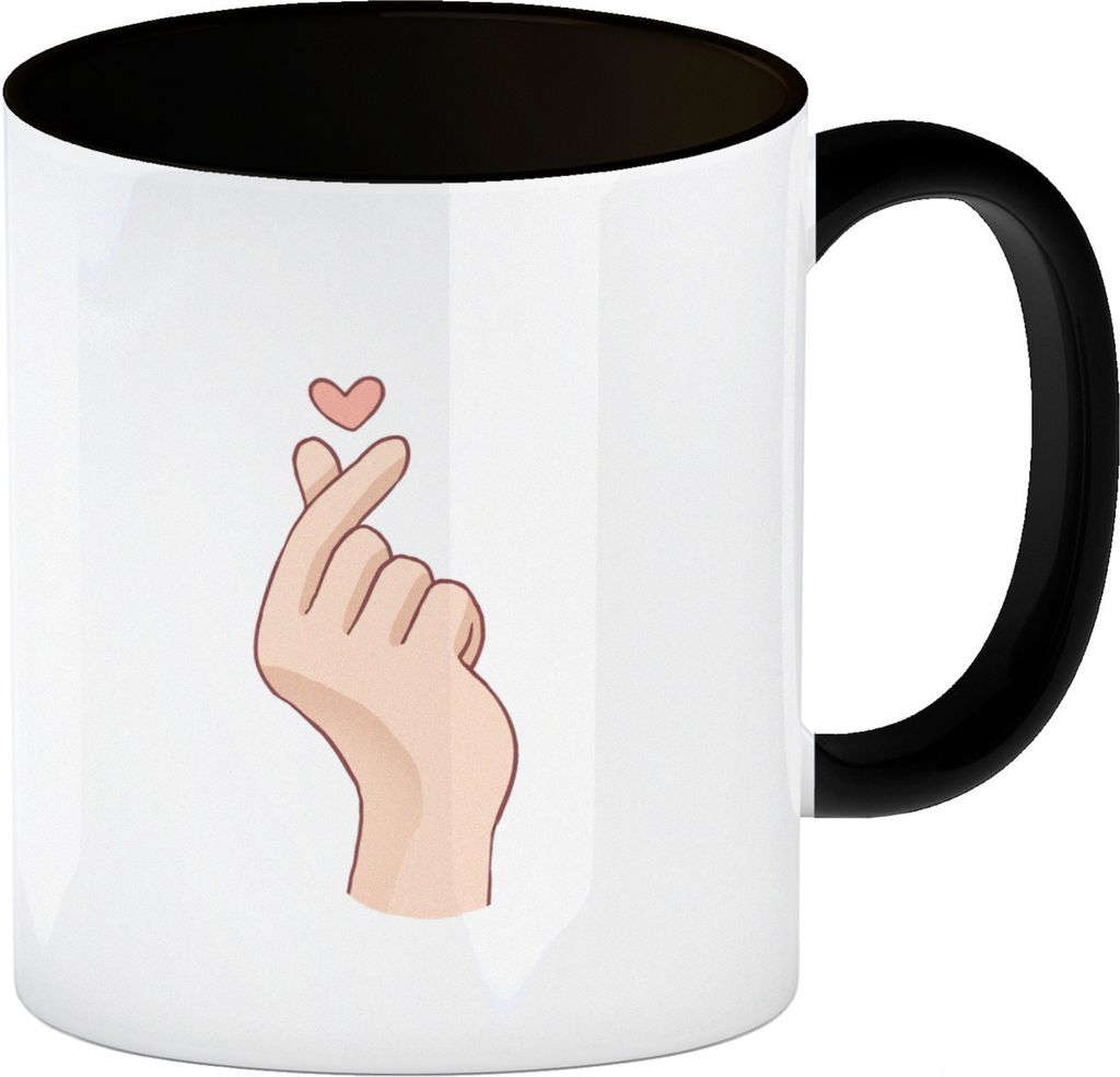 K-Pop Kaffeebecher in schwarz in Farbe mit Herzsymbol