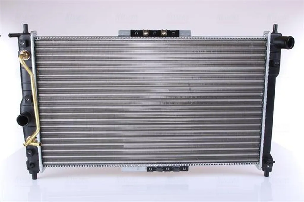Évitez la surchauffe avec le Radiateur NISSENS 616551 OE 96182260 Lanos