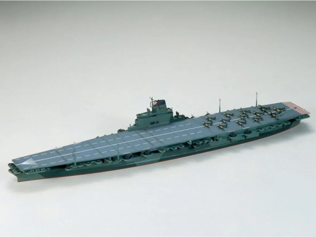 Maquette bateau Porte-avions Shinano Tamiya 1/700 à construire et peindre