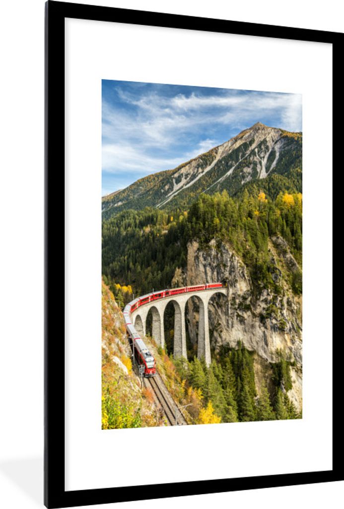 MuchoWow Gerahmtes Poster Ein Zug in einer Schweizer Landschaft 60x90 cm - Poster mit Schwarzem Bilderrahmen Wandposter Rahmen Foto Bilder - Deko...