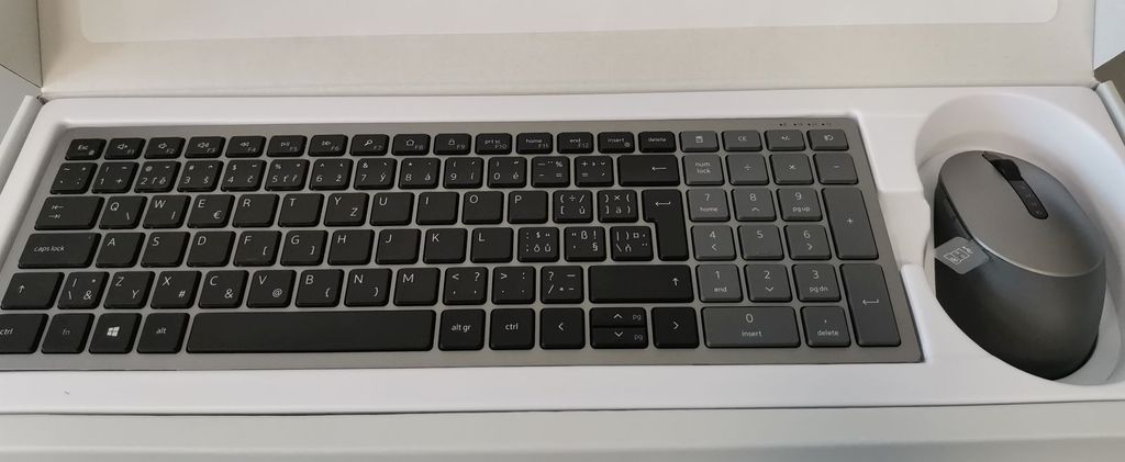 DELL KM7120W, Pełnowymiarowy (100%), Bezprzewodowy, RF Zdjęcie produktu 