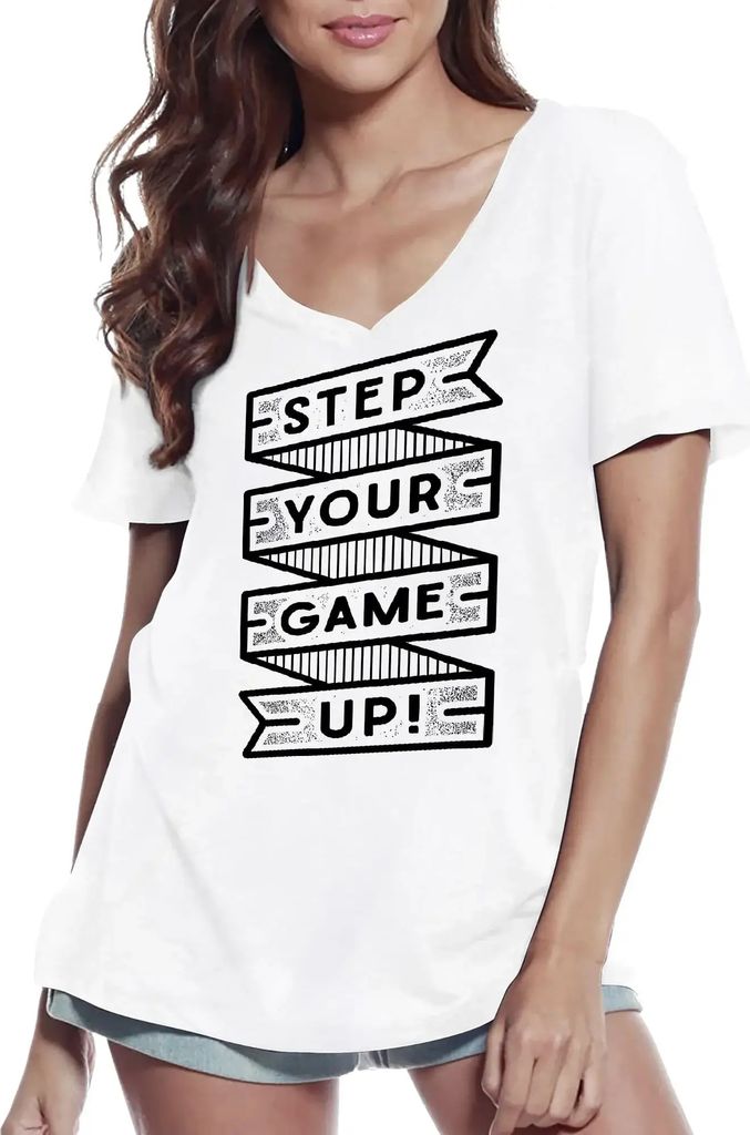 Damen Grafik T-Shirt V-Ausschnitt Geht zum nächsten Schritt über – Goes To Next Step – Öko-Verantwortlich Vintage Jahrgang Kurzarm Lustige D...