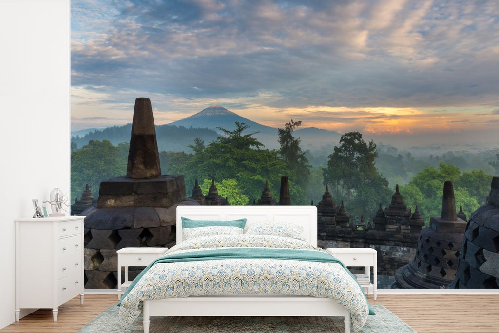 MuchoWow Fototapete für Wohnzimmer oder Schlafzimmer Wandtapete Vinyl Motivtapete Sonnenaufgang am Borobudur-Tempel in Indonesien - 600x400 cm -...