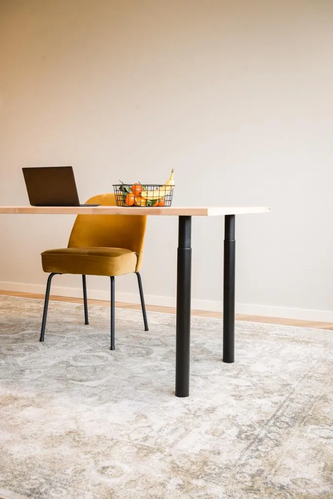 Pied de table acier noir ajustable 70-110 cm robuste et design moderne