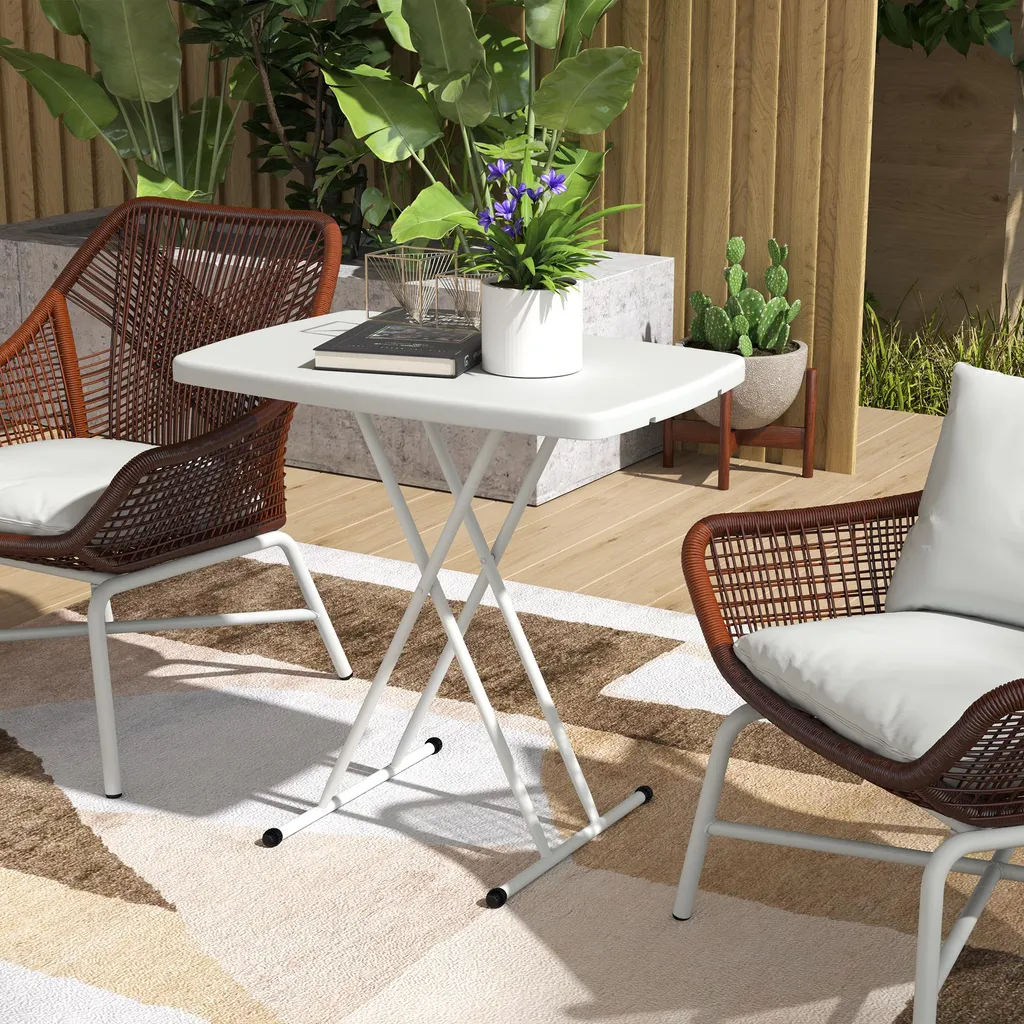 Table pliante gain de place réglable : la solution balcon et terrasse