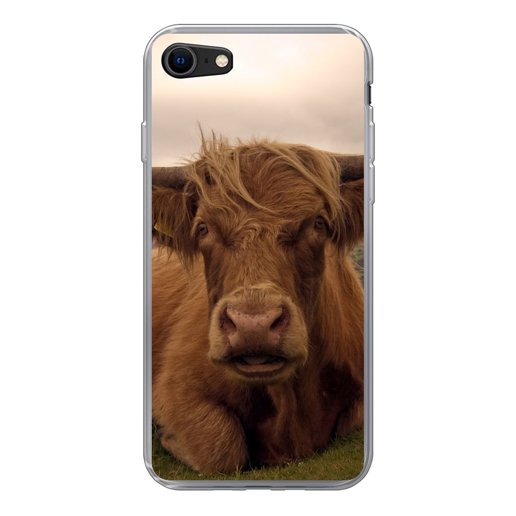 MuchoWow Handyhülle Schutzhülle Hülle für iPhone 7 Schottischer Highlander - Tiere - Berg Silikon Softcase Handy Hülle - Kartenhalter