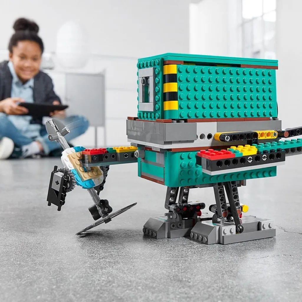 LEGO Star Wars 75253 Droïde de Boost : Jeu de Construction Interactif - 6