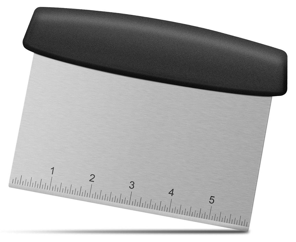 Teigschaber mit Griff und Messskala, Teigschaber mit lebensmittelechter Edelstahlklinge, 18 cm, schwarz