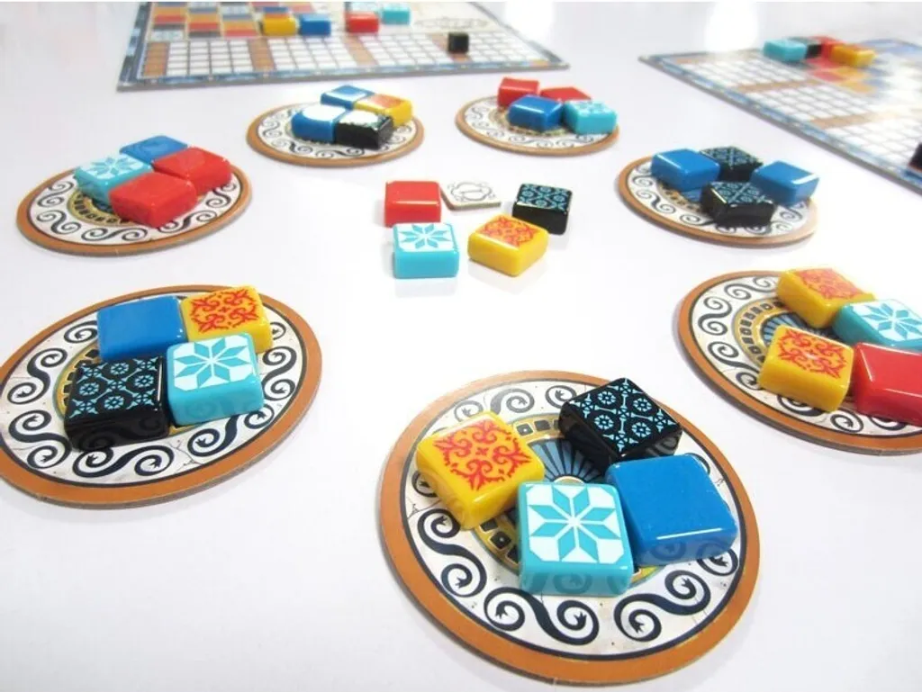 Asmodee Azul Jeu de Société Multicolore - Jeu de Stratégie Planches - 10