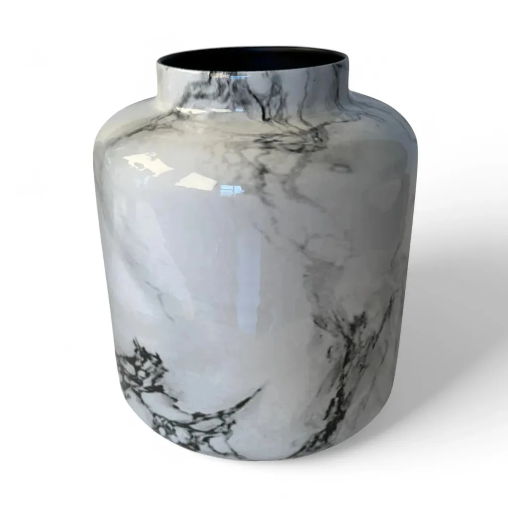Vase design en métal marbré blanc et gris - Hauteur 23 cm incassable
