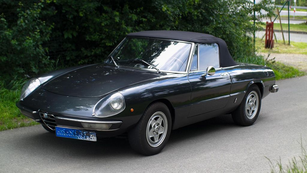 Jochen Schweizer Alfa Romeo fahren Düsseldorf; Erlebnis verschenken oder selbst erleben; Gutschein gültig für 1 Person 1 Beifahrer möglich (, ...