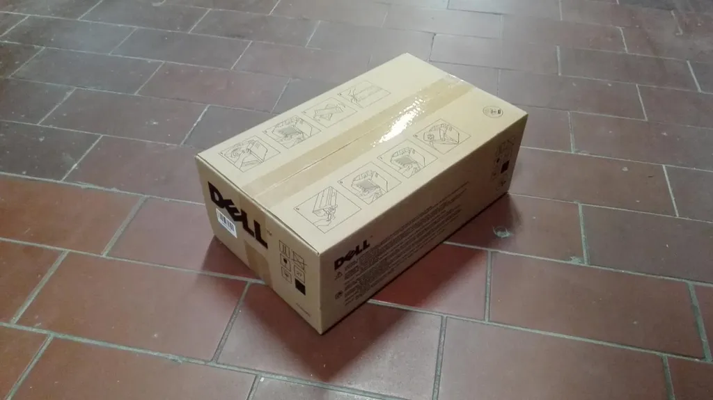 Toner noir Dell H516C pour impression de contrats et rapports pro