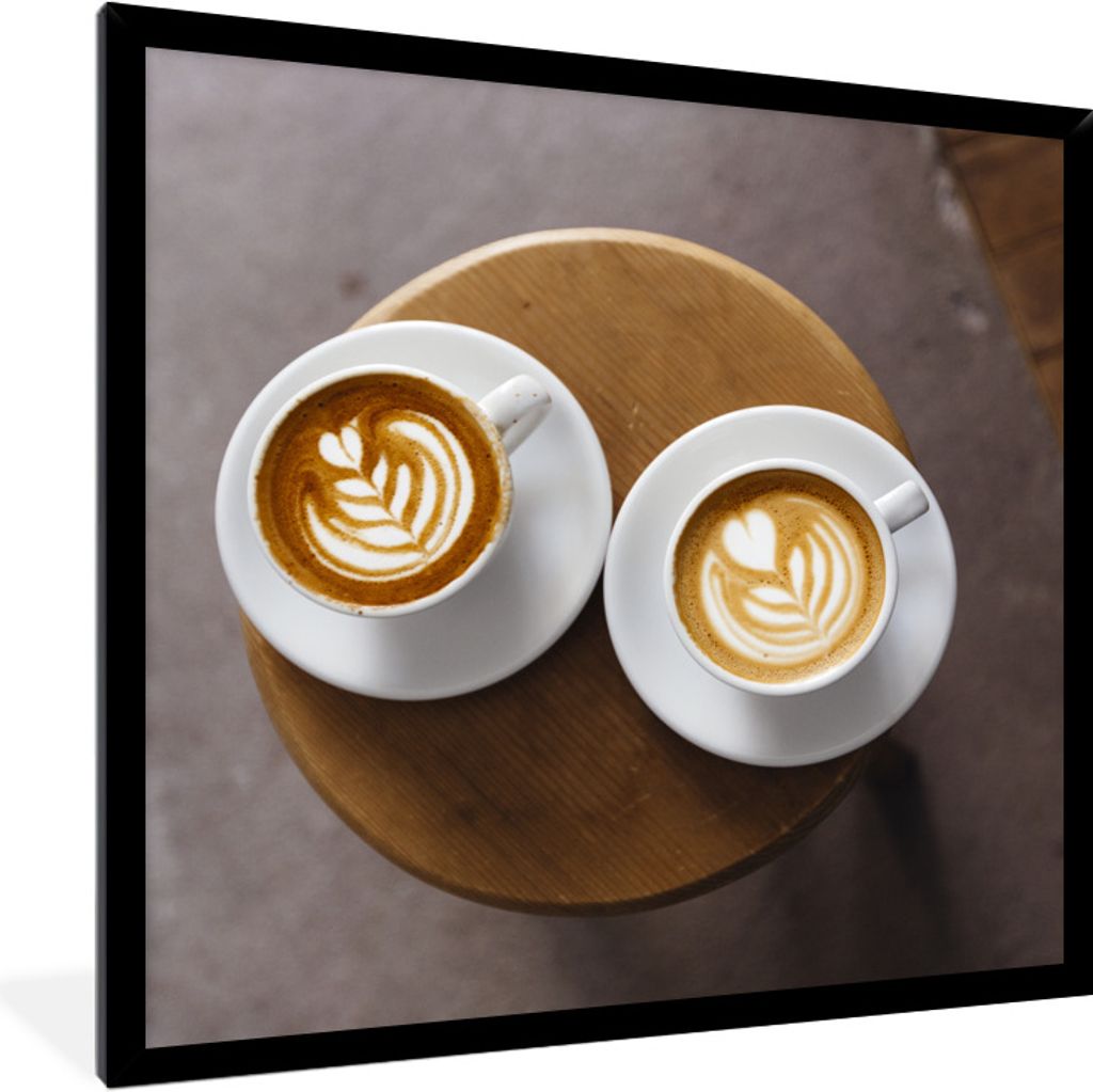 MuchoWow Gerahmtes Poster Zwei Kaffeetassen mit Latte Art werden von oben gezeigt 40x40 cm - Poster mit Schwarzem Bilderrahmen Wandposter Rahmen ...
