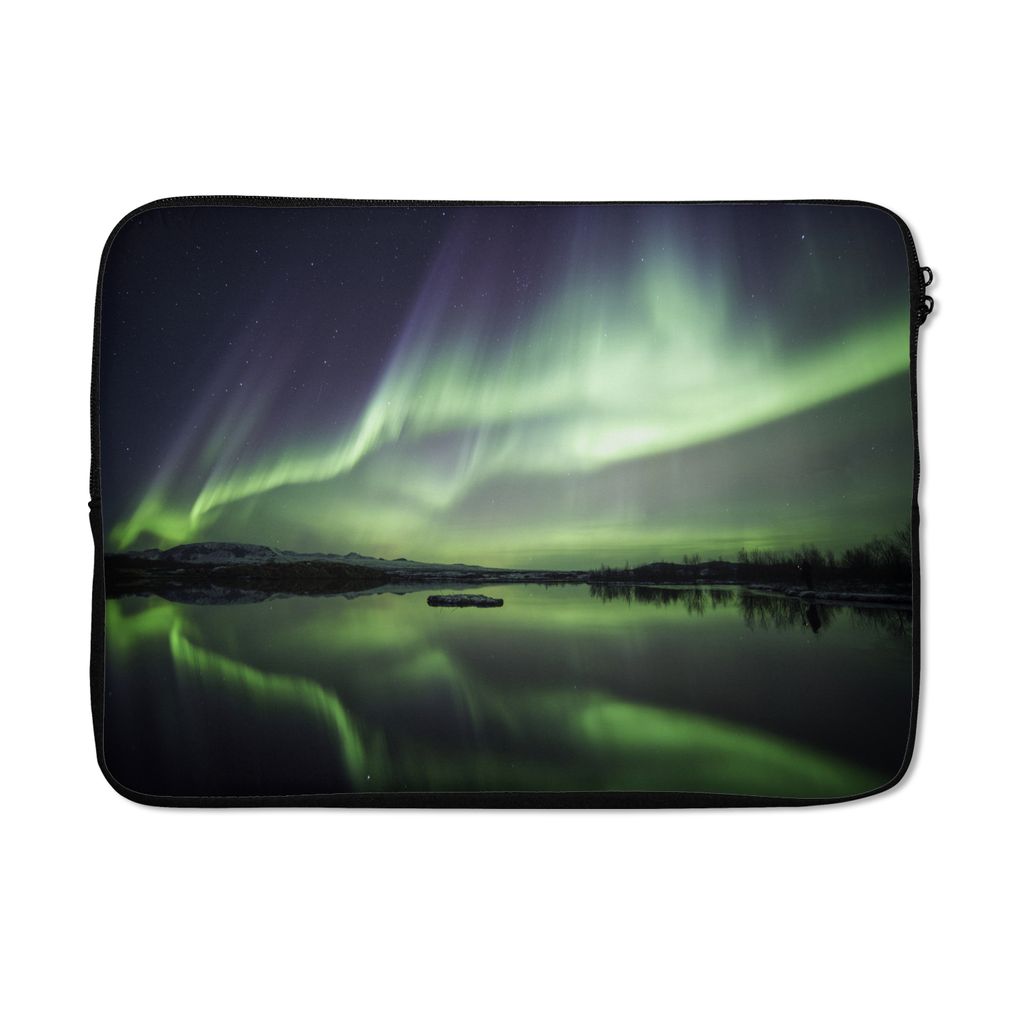 MuchoWow Laptop Hülle 14 ZollNordlicht - See - Island - Grün - Wald - Schnee Laptoptasche - Laptoptasche - Stoßsicher - Schutzhaube
