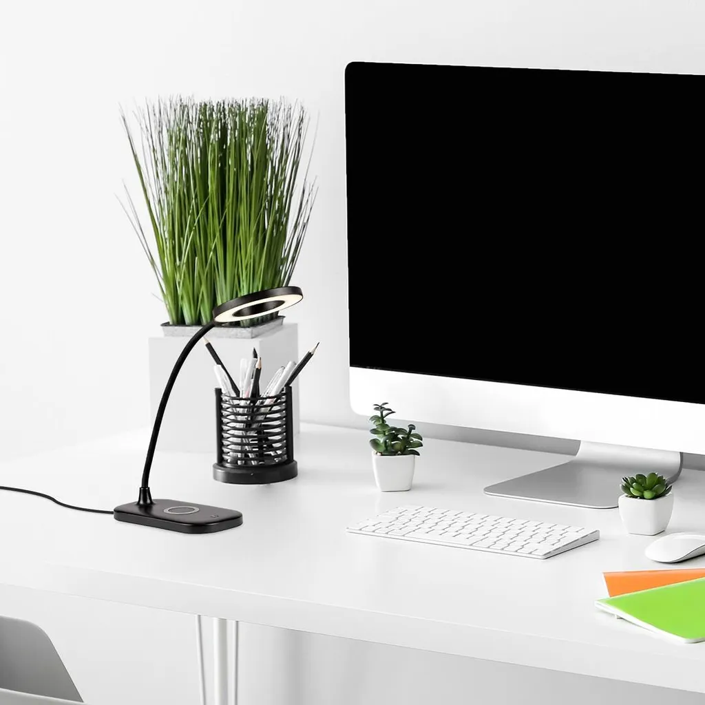 Recensione Lampada Scrivania LED Rabalux Hardin 74013 Nera 5W Smart - 10